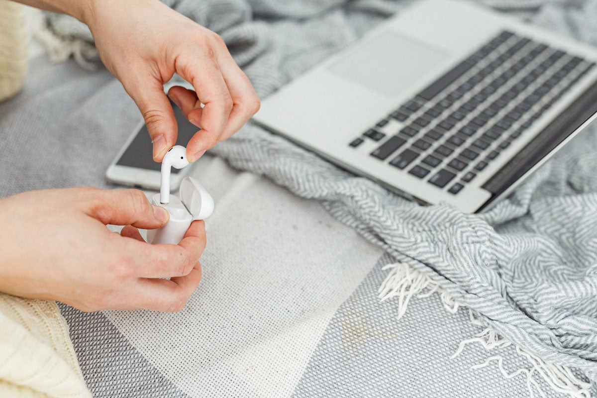 A Step-by-Step Guide on How to Check AirPod Battery level